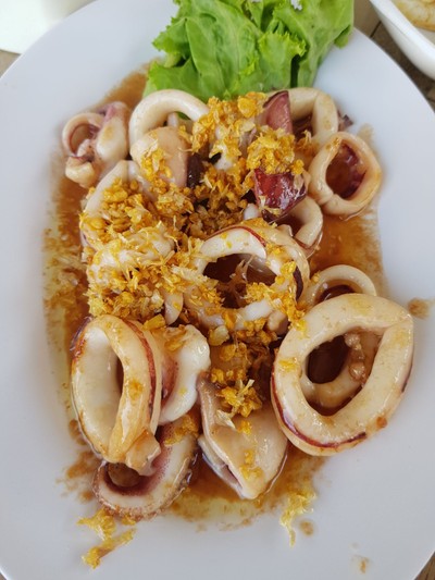 หมึกทอดน้ำปลา