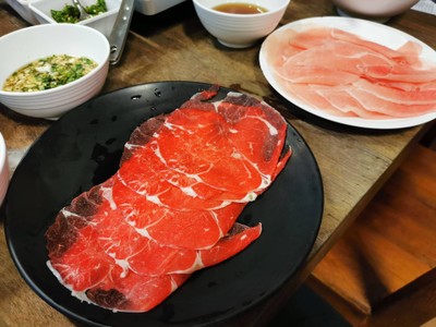 อาหาร หรือ เครื่องดื่ม