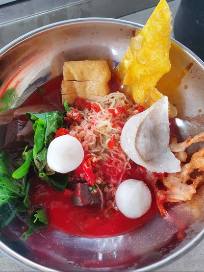 อาหาร หรือ เครื่องดื่ม