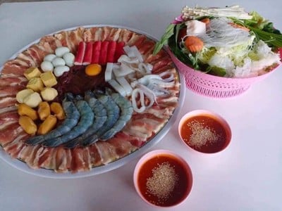 เจ๊สาว หมูกระทะ