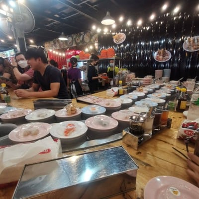 ก๋วยเตี๋ยวปากหม้อ  ตลาดนัดเลียบด่วนรามอินทรา