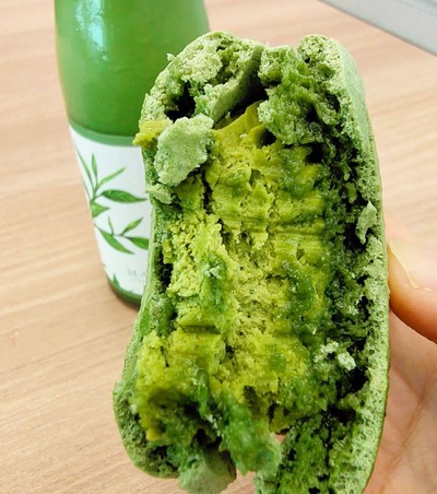 Buttercream Matcha Macaron