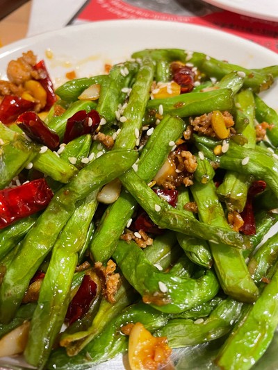 ถั่วแขกผัดพริกแห้ง