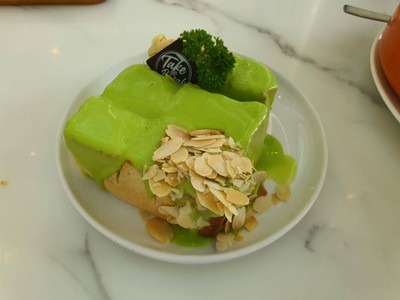 อาหาร หรือ เครื่องดื่ม