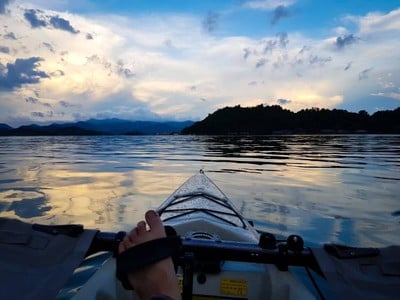 ได้เห็นทัศนียภาพอันกว้างใหญ่ของผืนน้ำ อย่างใกล้ชิด