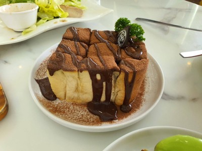 อาหาร หรือ เครื่องดื่ม