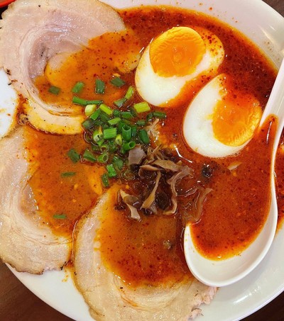 ราเมงแดงเดือดพิเศษ