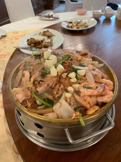 สุกี้แห้งทะเลกระทะร้อน (กลาง)