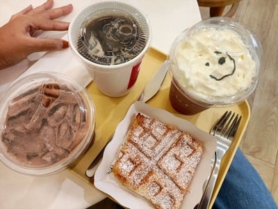 อาหาร หรือ เครื่องดื่ม