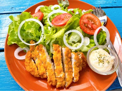 สลัดไก่ทอด(ผักไฮโดรปลูกเอง)