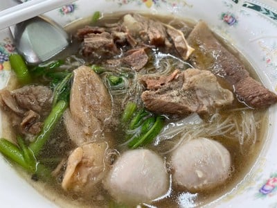 เนื้อตุ๋นน้ำแดง 5 ดาว (สูตรน้ำจิ้มพริกไทยดำ) บางกอกใหญ่