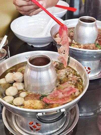 หม้อไฟเนื้อตุ๋นโบราณ