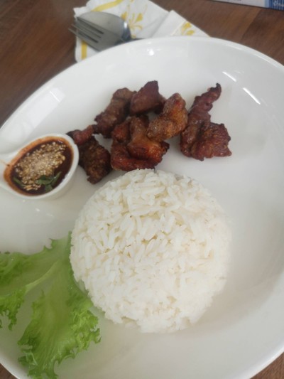 ข้าวหมูทอด