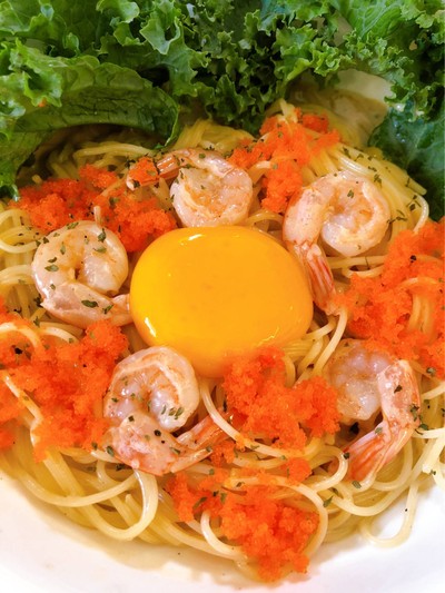 สปาเก็ตตี้ครีมกุ้งไข่กุ้ง