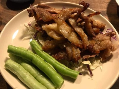 คอหมูย่าง