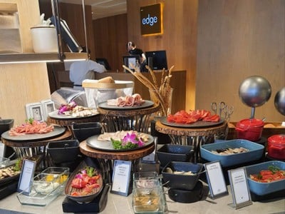 อาหาร หรือ เครื่องดื่ม