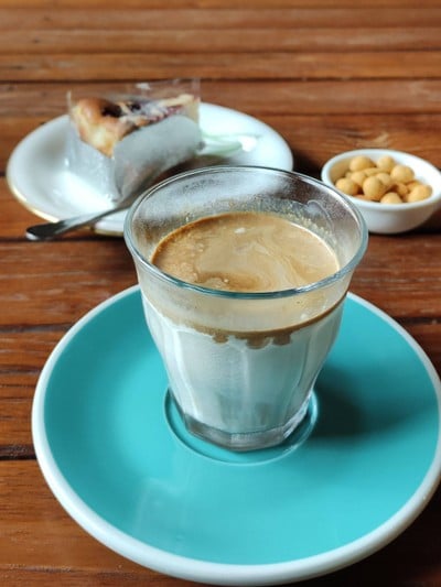 เมนูของร้าน Unknown Caffe' haus (The umber housepresso) ตลาดนางเลิ้ง