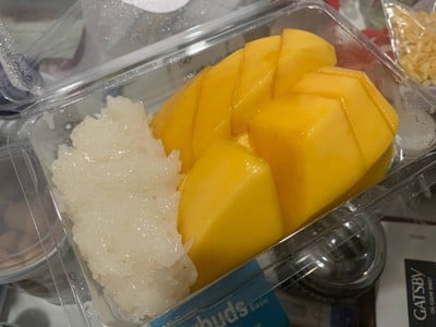 เมนูของร้าน ข้าวเหนียวมะม่วงแม่วารี (Maevaree) ทองหล่อ