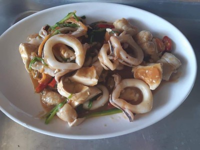 หมึกผัดไข่เค็ม