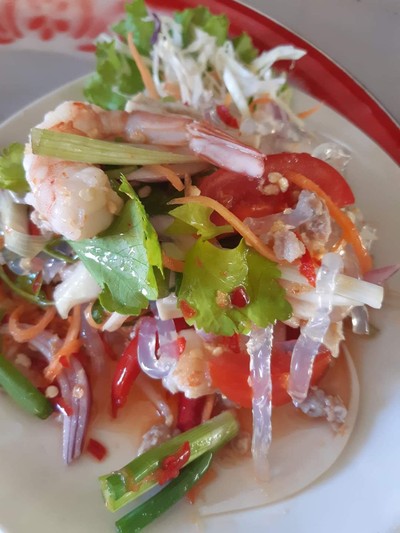 ยำเส้นแก้ว