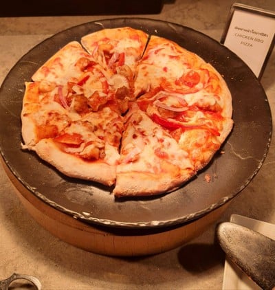 อาหาร หรือ เครื่องดื่ม