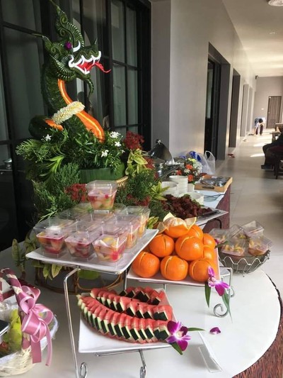 อาหาร หรือ เครื่องดื่ม