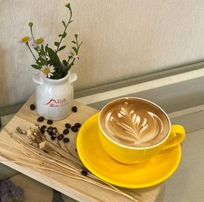 ลาเต้ร้อน