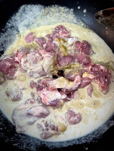 วิธีทำ เขียวหวานหมูผัดแห้ง วิธีทำ เขียวหวานหมูผัดแห้ง