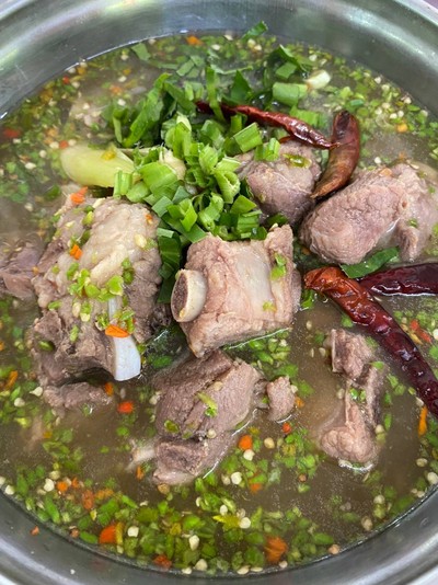 ต้มแซ่บกระดูกหมู