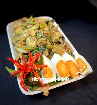 วิธีทำ เขียวหวานหมูผัดแห้ง วิธีทำ เขียวหวานหมูผัดแห้ง