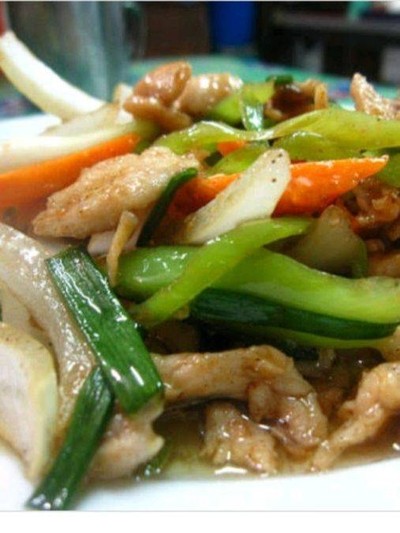 ข้าวหมูผัดพริกหยวก