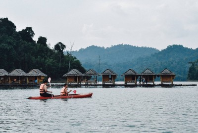 ทริปสโลไลฟ์เที่ยวใต้ชิลๆ ที่ เขื่อนเชี่ยวหลาน จ.สุราษฎร์ธานี