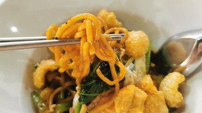 หมี่ต้นโพธิ์
