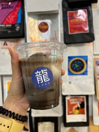 หลง - LÓNG COFFEE -