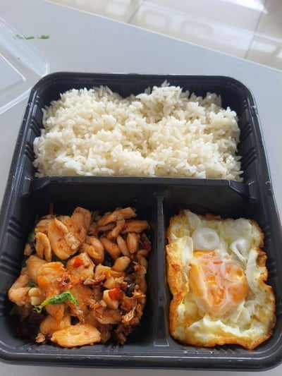 รีวิว Bento House ข้าวกล่องเพื่อสุขภาพ & ลดน้ำหนัก - ผัดกระเพราแท้ๆอร่อยมากกกกกกก รีวิว Bento House ข้าวกล่องเพื่อสุขภาพ & ลดน้ำหนัก - ผัดกระเพราแท้ๆอร่อยมากกกกกกก