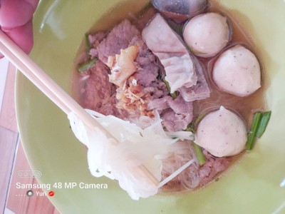 ก๋วยเตี๋ยวหมูรวม