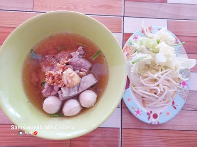 ก๋วยเตี๋ยวหมูรวม