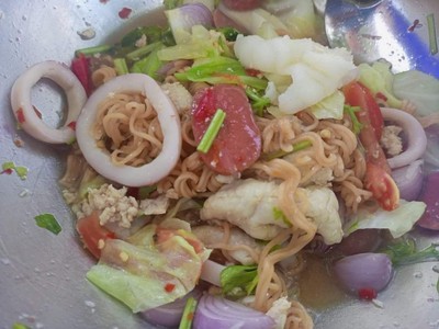 ยำมาม่ารวมมิตร