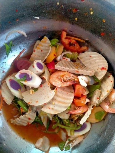 ยำหมูยอ