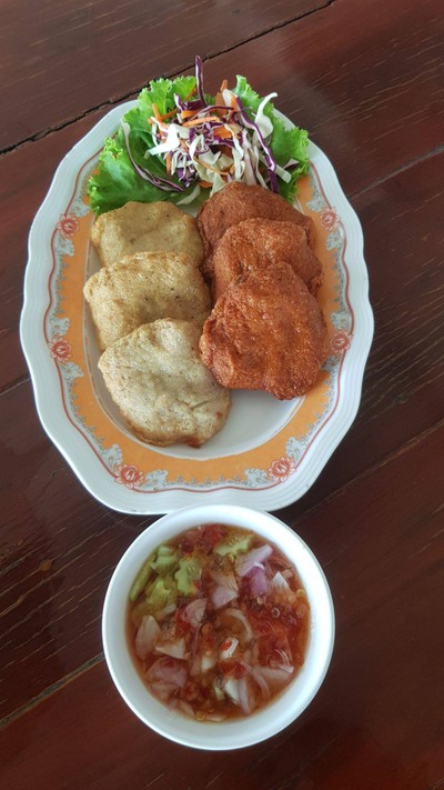 ทอดมันปลากราย 2 สี