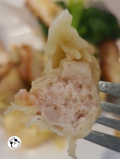 เกี๊ยวกุ้งหมูแดง