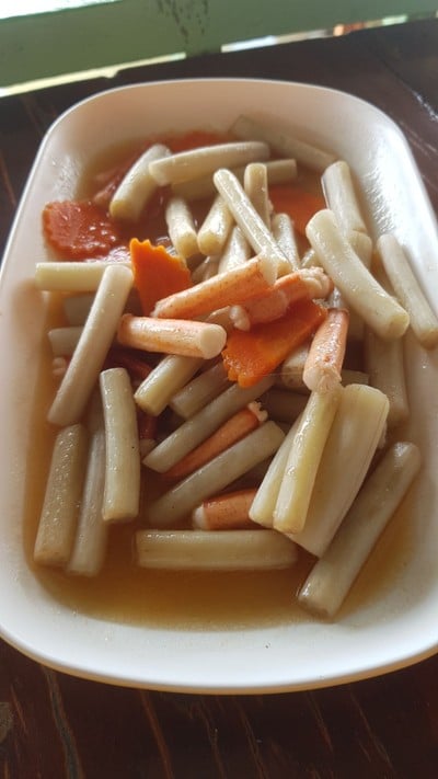 กร้ามกุ้งผัดสายบัว