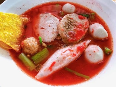 เส้นใหญ่เย็นตาโฟ