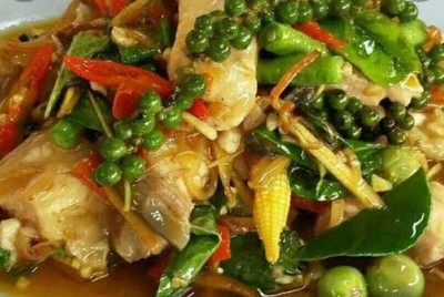 ข้าวผัดฉ่าปลาคัง