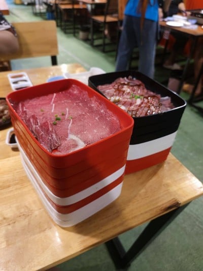 ใจเย็น บุฟเฟต์โคขุนกระทะร้อน