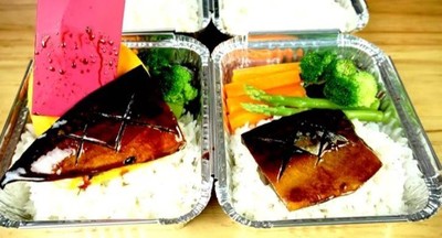 อาหาร หรือ เครื่องดื่ม