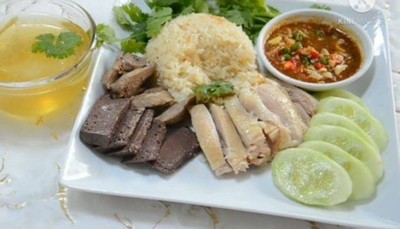 อาหาร หรือ เครื่องดื่ม