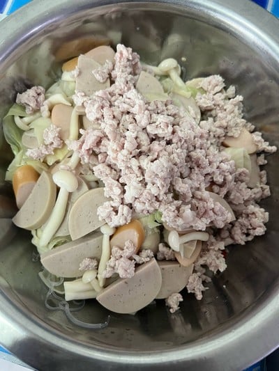 วิธีทำ “ยำวุ้นเส้น”