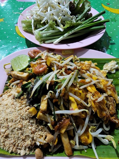 เกาเหลาผัดไท