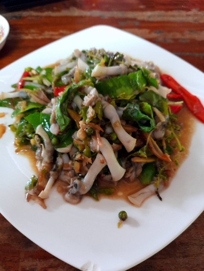 อาหาร หรือ เครื่องดื่ม